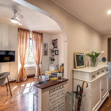 Διαμέρισμα Vatican Roumanis Luxury *