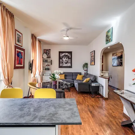 Vatican Roumanis Luxury *